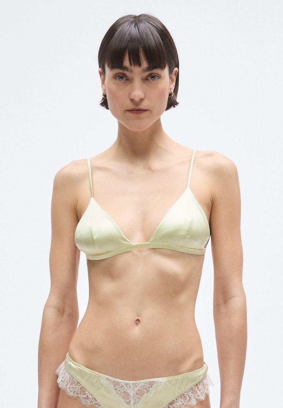 Бюстгальтер KIKI DE MONTPARNASSE TOUS LES JOURS SOFT BRA, Beurre/Light Yellow
Бюстгальтер KIKI DE MONTPARNASSE TOUS LES JOURS SOFT BRA, Beurre/Light Yellow