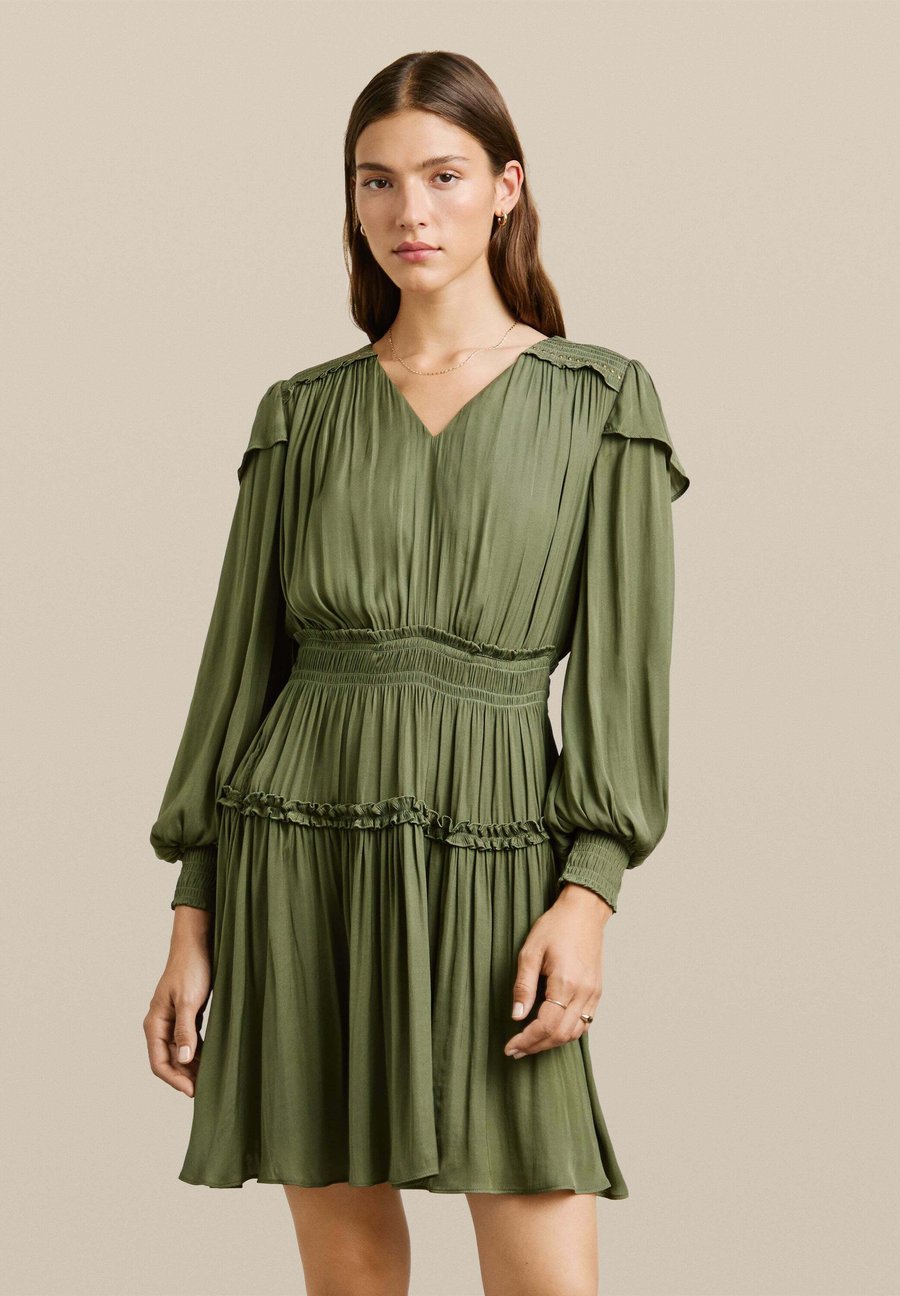 Платье Pepe Jeans W11 MARTINA, Khaki Green/Khaki
Платье Pepe Jeans W11 MARTINA, Khaki Green/Khaki