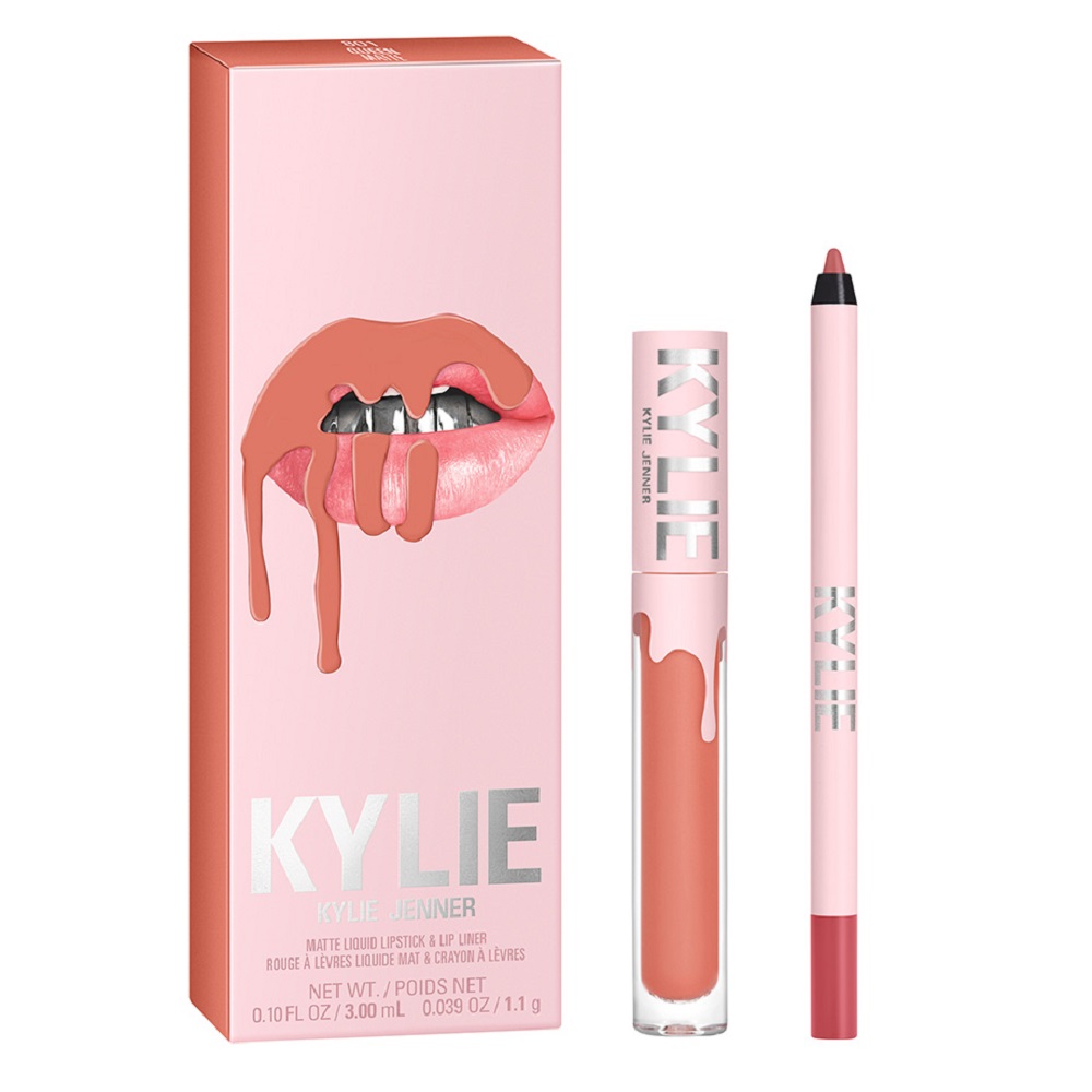Набор матовой помады для губ matte lip kit Kylie Cosmetics, цвет nr. 801 queen, количество 1 шт.
Набор матовой помады для губ matte lip kit Kylie Cosmetics, цвет nr. 801 queen, количество 1 шт.