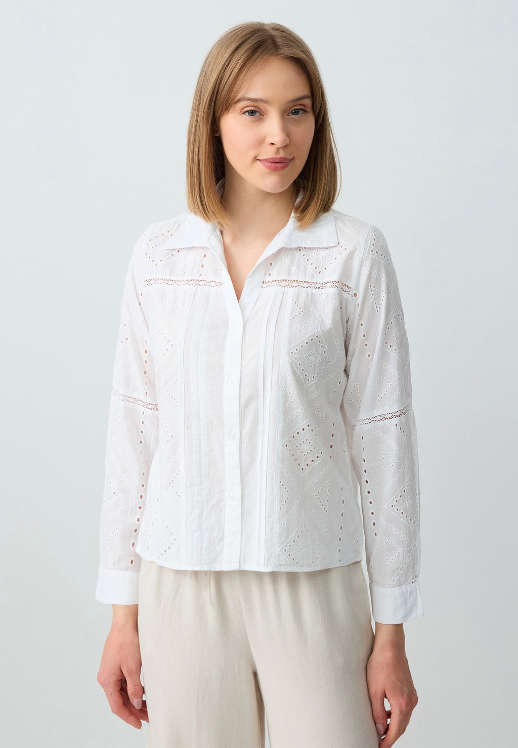 Блузка на пуговицах REGULAR FIT COLLAR Jimmy Key, белый
Блузка на пуговицах REGULAR FIT COLLAR Jimmy Key, белый