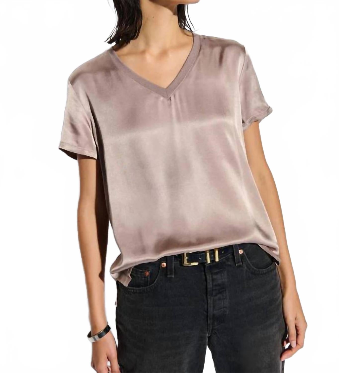 Футболка June с V-образным вырезом в цвете mushroom Nation LTD, Mushroom
Футболка June с V-образным вырезом в цвете mushroom Nation LTD, Mushroom