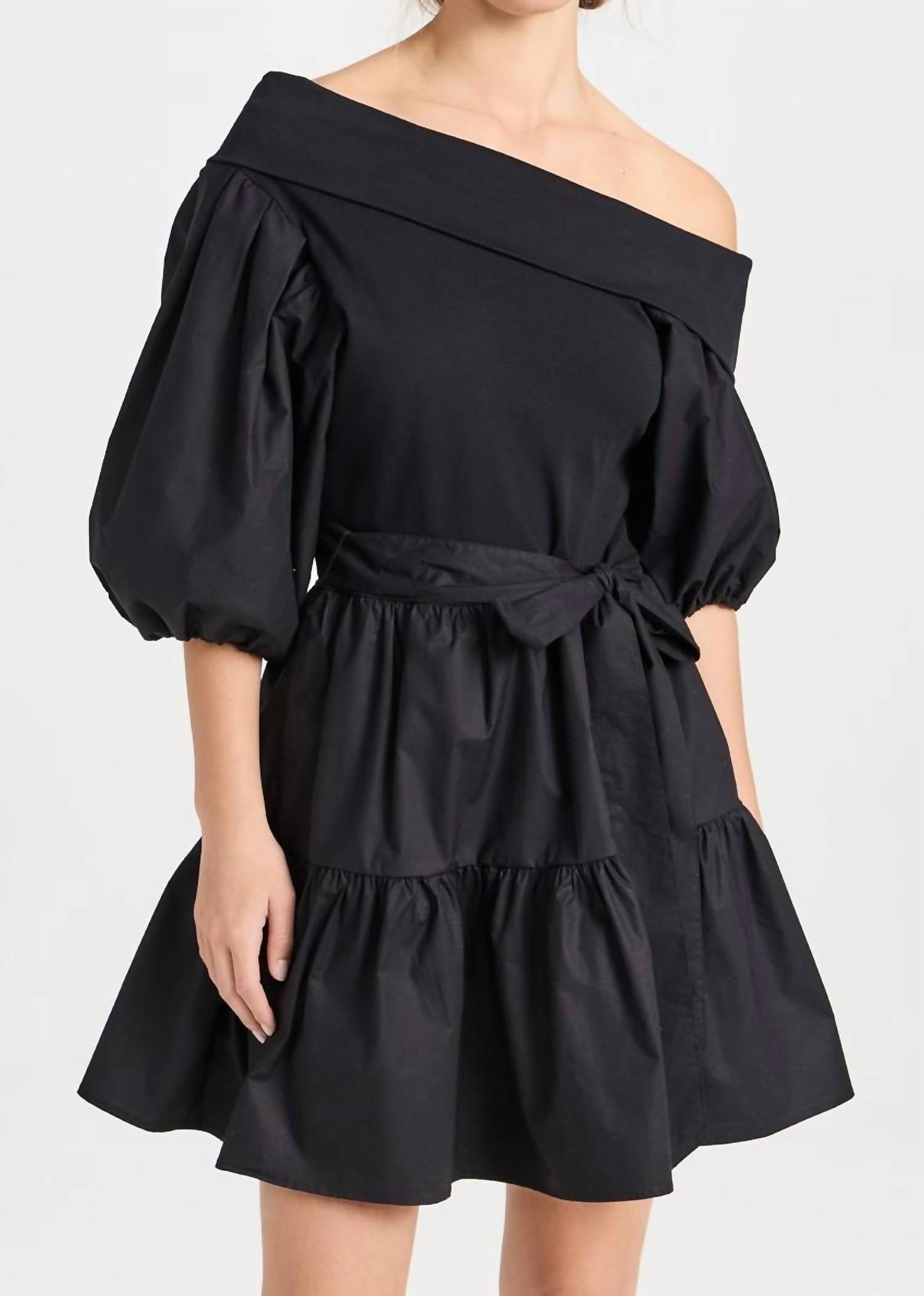 Короткое платье Georgia черного цвета Tanya Taylor
Короткое платье Georgia черного цвета Tanya Taylor