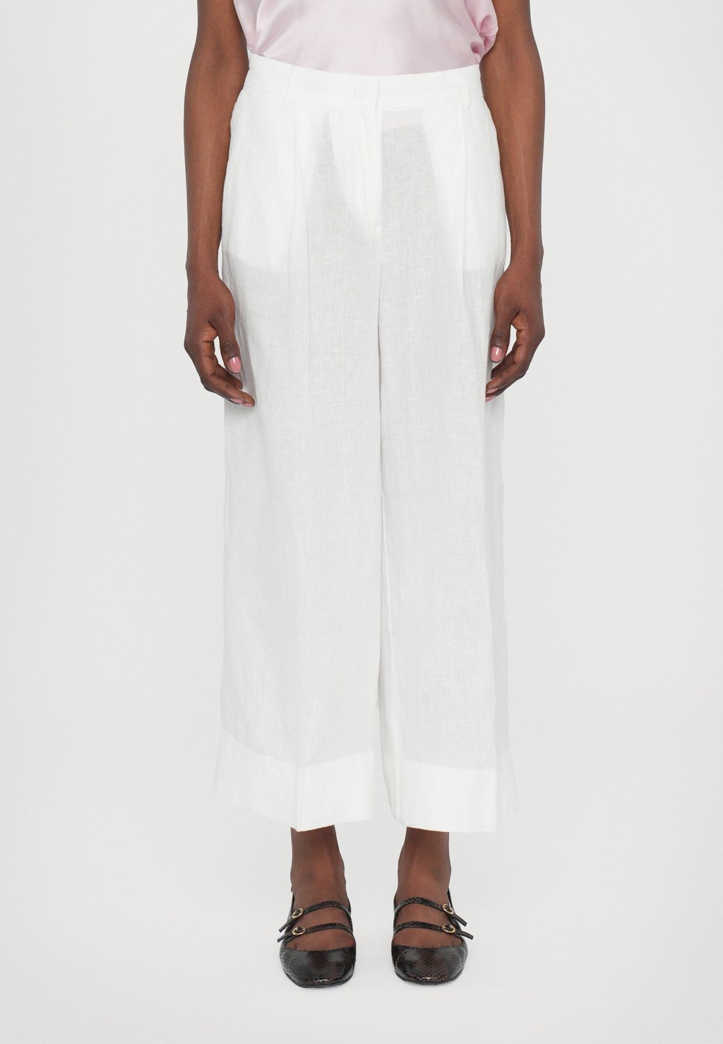 Брюки DALMATA MAX&Co., кремовый
Брюки DALMATA MAX&Co., кремовый