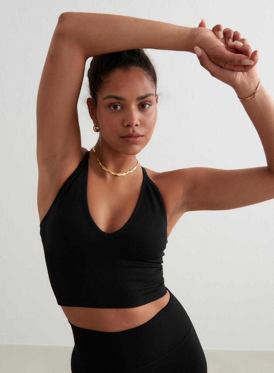 AIM'N Женский спортивный бюстгальтер для йоги, бесшовный, с перекрещивающимися чашечками на спине, черный
AIM'N Женский спортивный бюстгальтер для йоги, бесшовный, с перекрещивающимися чашечками на спине, черный