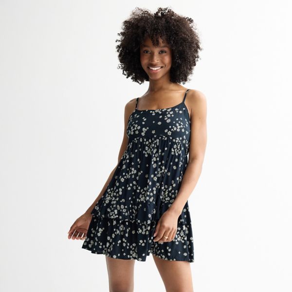 Мини-платье с ярусами и рюшами для девушек So, цвет black cream ditsy
Мини-платье с ярусами и рюшами для девушек So, цвет black cream ditsy