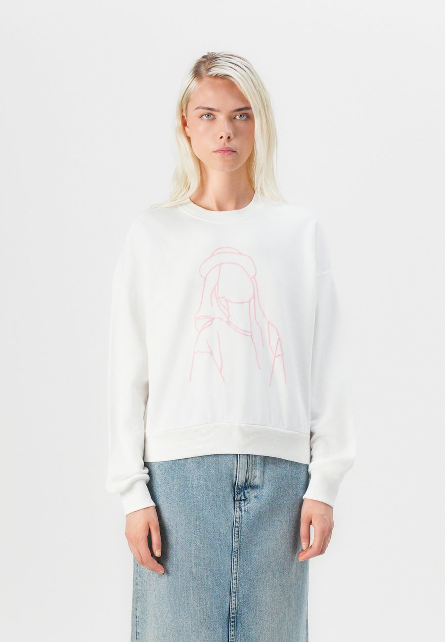 Толстовка ONLY ONLODESSA O NECK, Cloud Dancer/Off-White
Толстовка ONLY ONLODESSA O NECK, Cloud Dancer/Off-White