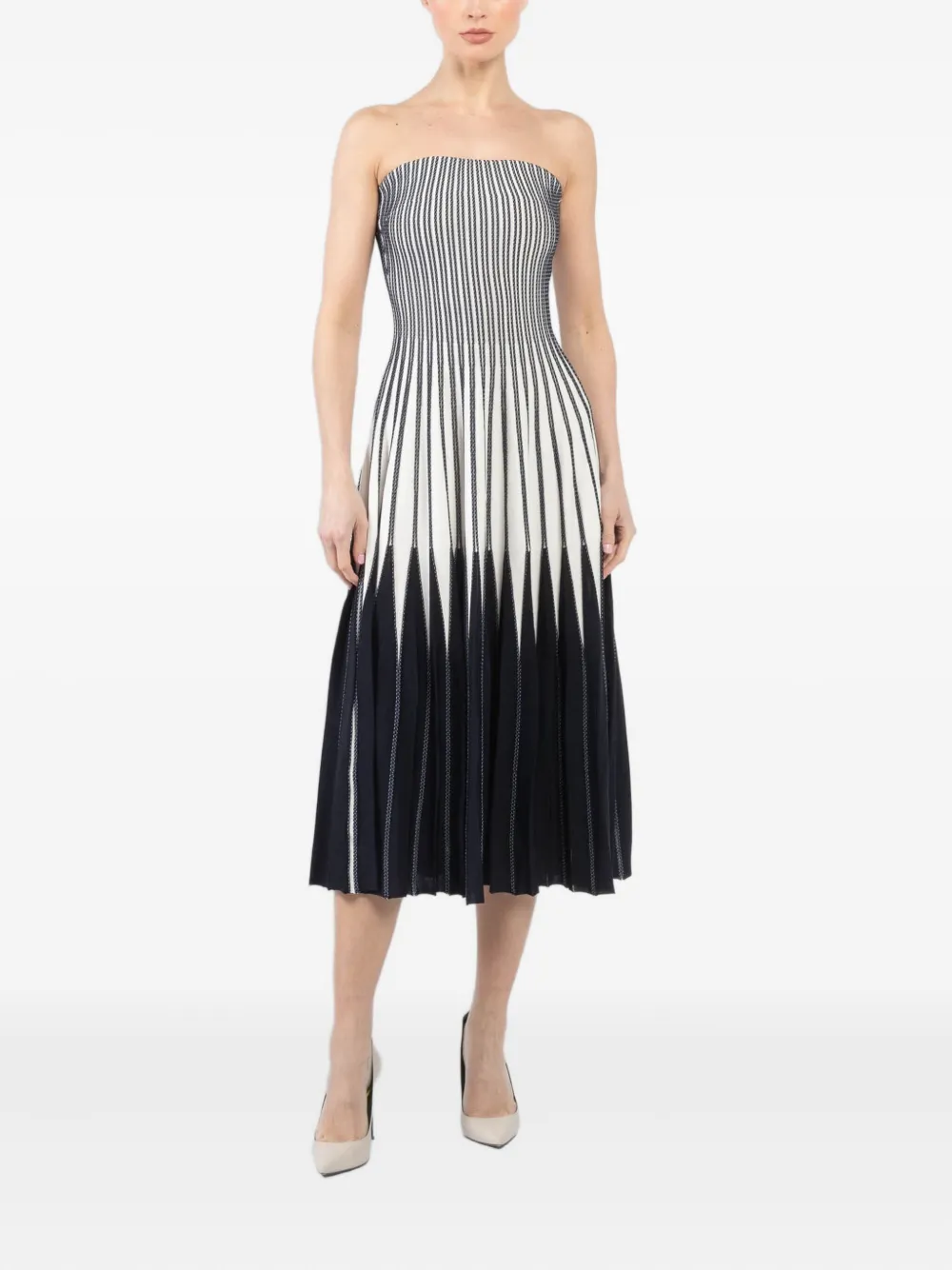 Платье миди Soleil Simkhai, синий
Платье миди Soleil Simkhai, синий