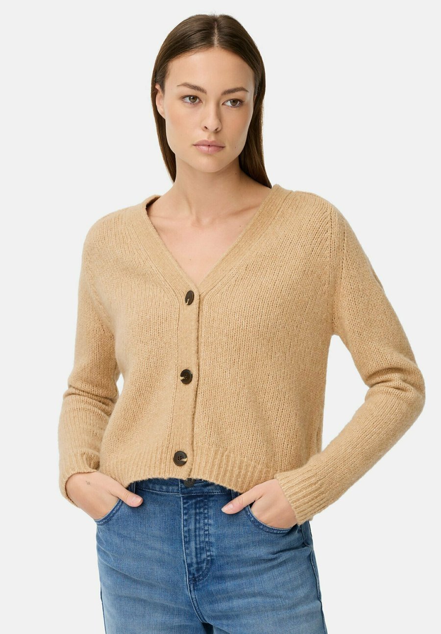 Кардиган camel active MIT RAGLANÄRMELN UND KNOPFVERSCHLUSS, Caramel/Camel
Кардиган camel active MIT RAGLANÄRMELN UND KNOPFVERSCHLUSS, Caramel/Camel
