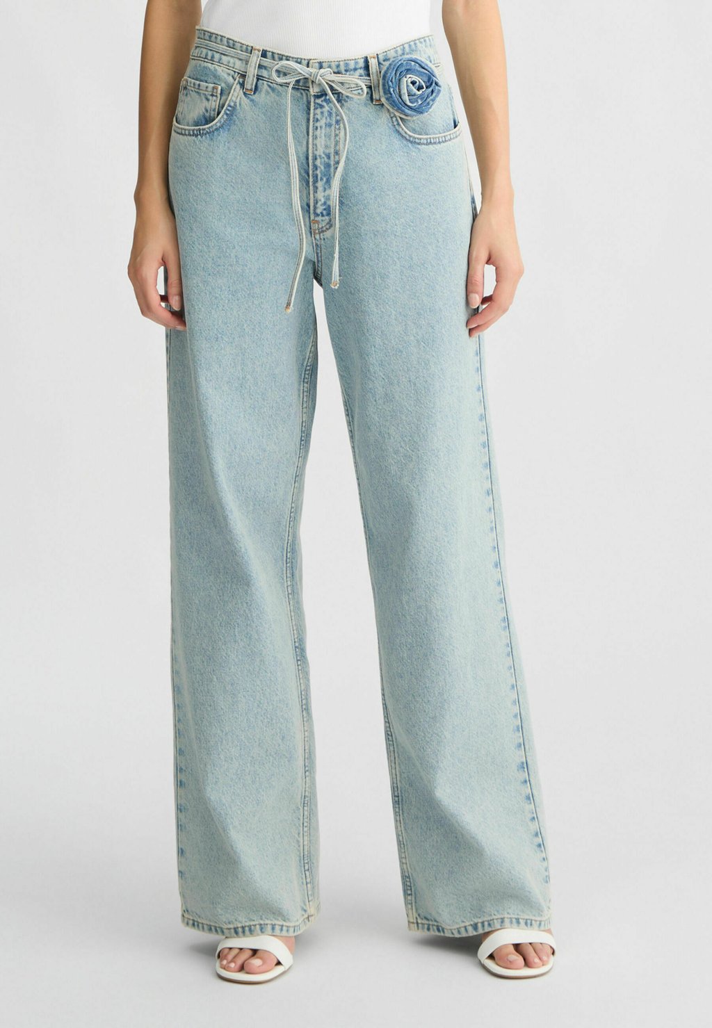 Расклешенные джинсы LIU JO, синий
Расклешенные джинсы LIU JO, синий