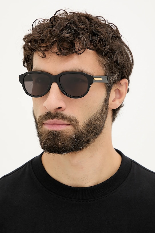 Солнцезащитные очки Bottega Veneta, черный
Солнцезащитные очки Bottega Veneta, черный