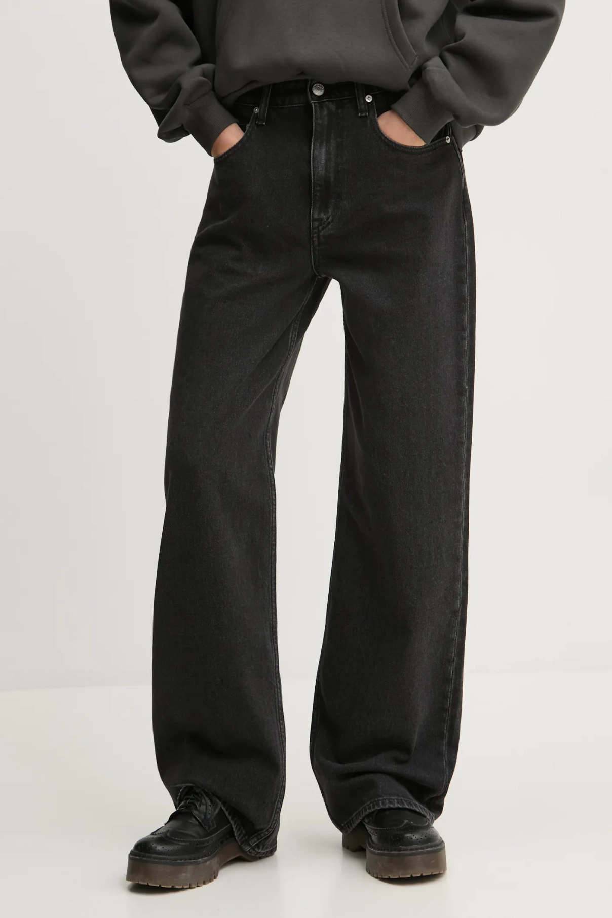 Джинсы Tommy Jeans, черный
Джинсы Tommy Jeans, черный