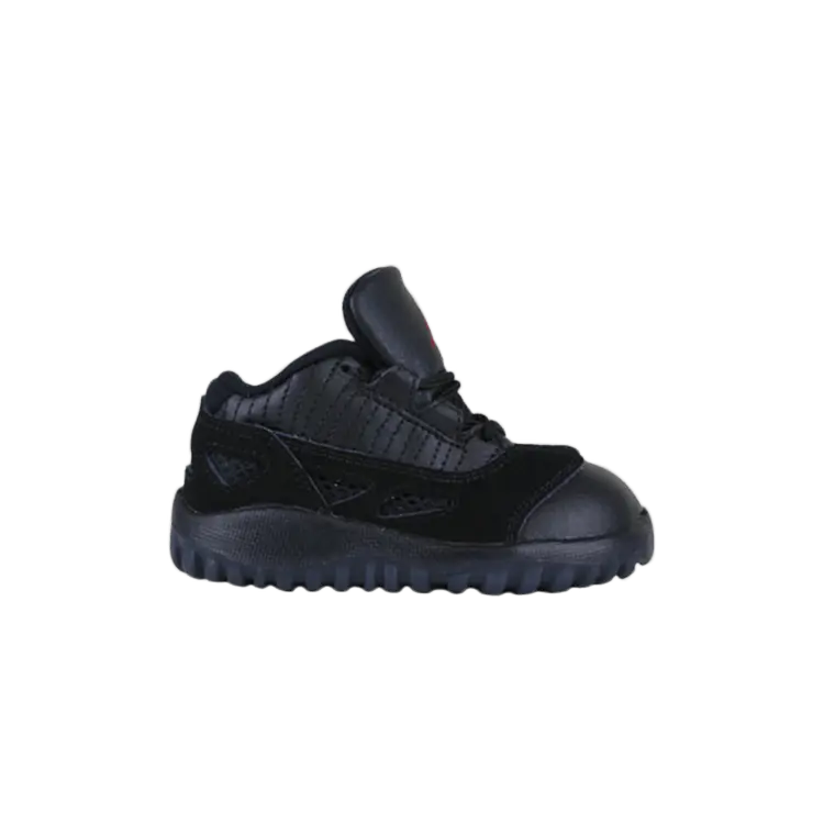 Кроссовки Air Jordan Jordan Retro 11 Low IE BT, черный
Кроссовки Air Jordan Jordan Retro 11 Low IE BT, черный