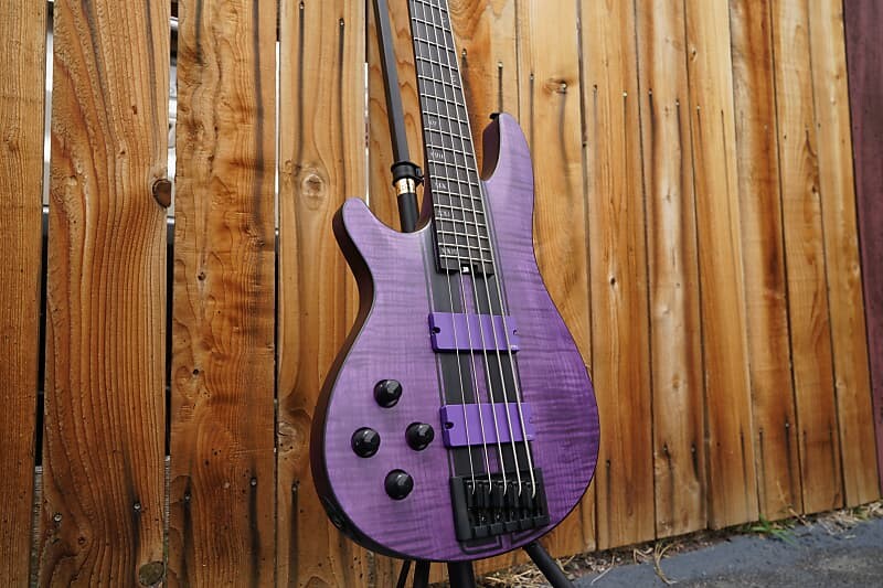 Schecter DIAMOND SERIES C-5 GT Satin Trans Purple Левша 5-струнная электрическая бас-гитара (2022)
Schecter DIAMOND SERIES C-5 GT Satin Trans Purple Левша 5-струнная электрическая бас-гитара (2022)