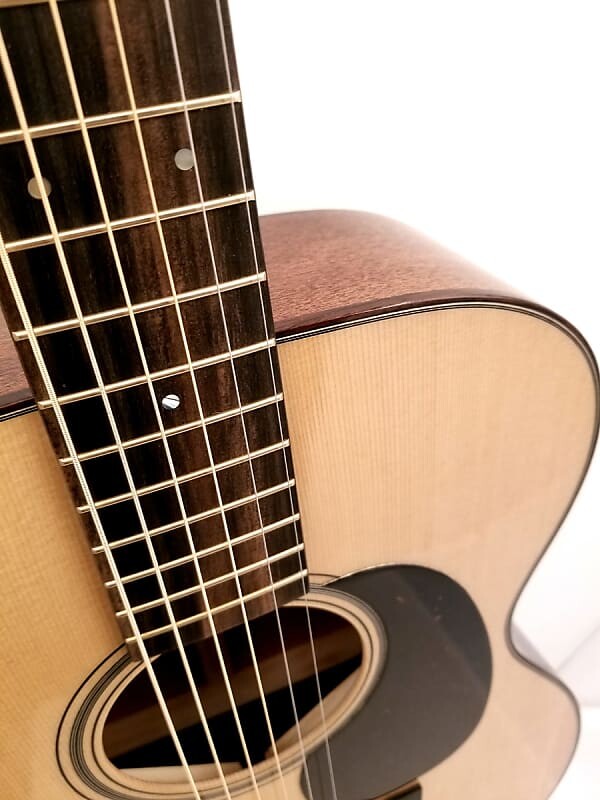 Акустическая гитара Martin 000-18 Modern Deluxe
Акустическая гитара Martin 000-18 Modern Deluxe