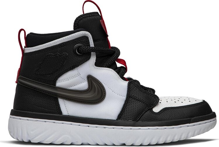 Кроссовки Air Jordan 1 React High Black White, черный
Кроссовки Air Jordan 1 React High Black White, черный