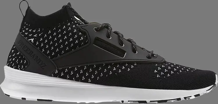 Кроссовки future x zoku runner ultraknit is 'freebandz' Reebok, черный
Кроссовки future x zoku runner ultraknit is 'freebandz' Reebok, черный