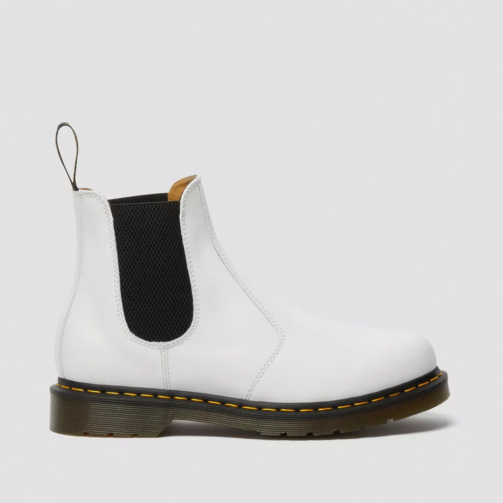 Ботинки Dr. Martens 2976 Yellow Stitch Smooth Leather Chelsea, белый
Ботинки Dr. Martens 2976 Yellow Stitch Smooth Leather Chelsea, белый