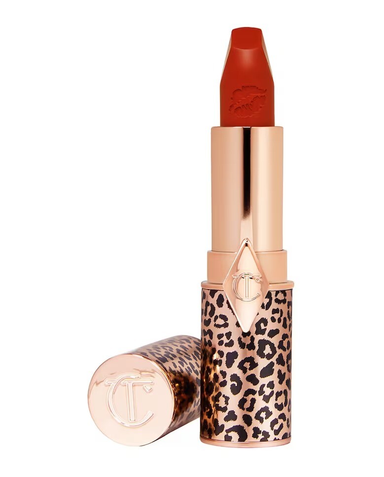 Губная помада Charlotte Tilbury Hot Lips 2.0, оттенок Red Hot Susan
Губная помада Charlotte Tilbury Hot Lips 2.0, оттенок Red Hot Susan