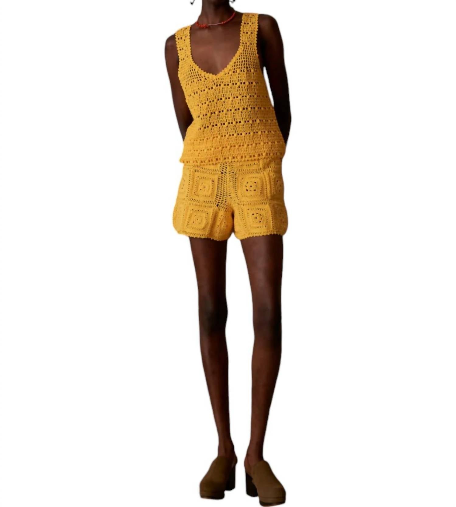 Шорты Auri желтого цвета All That Remains
Шорты Auri желтого цвета All That Remains