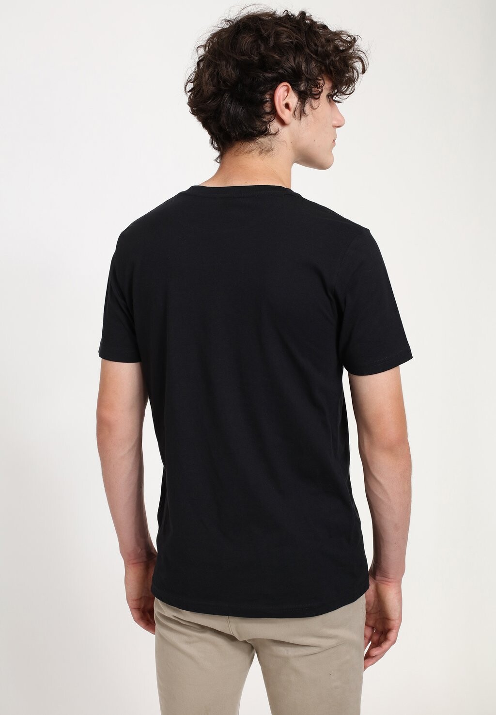 Базовая футболка UNISEX Henry Tiger, черный 
Базовая футболка UNISEX Henry Tiger, черный