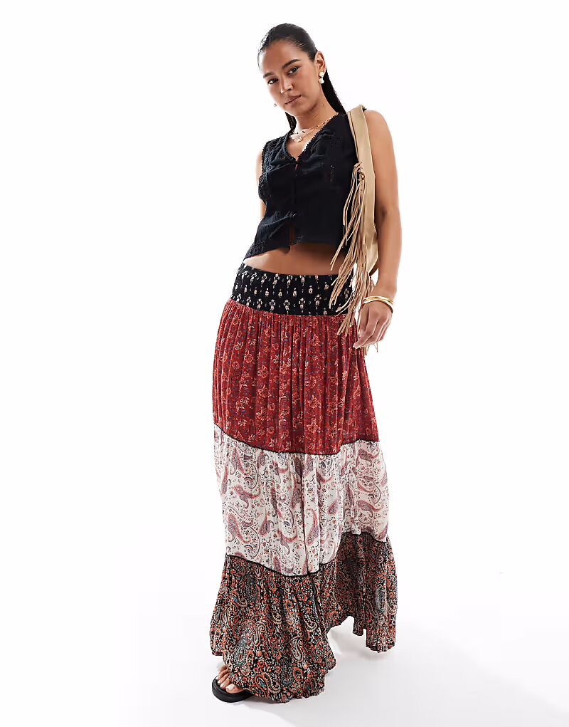 Юбка макси Superdry Printed со средиземноморским принтом
Юбка макси Superdry Printed со средиземноморским принтом