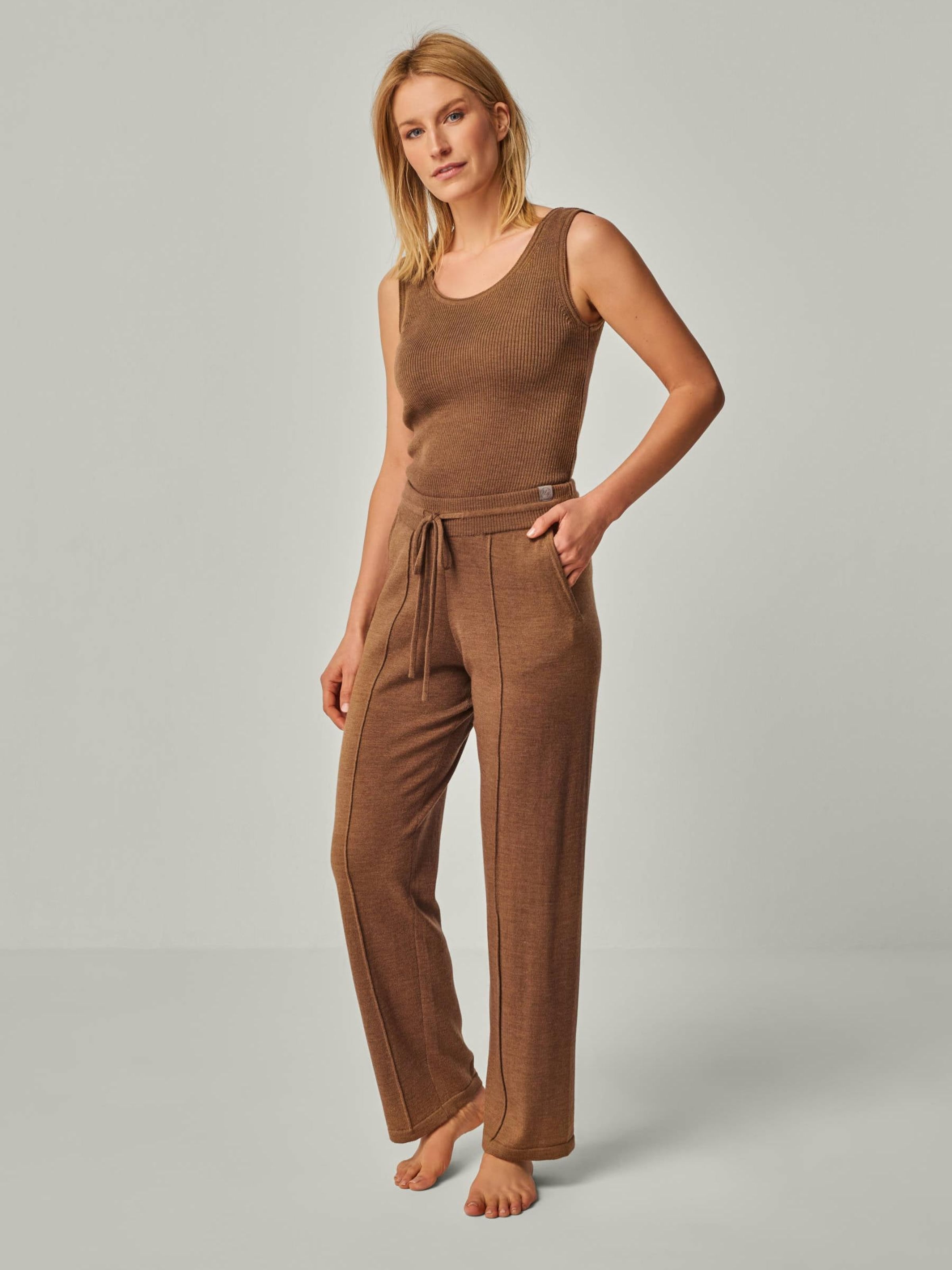 YOU LOOK PERFECT Домашняя одежда 'Blossom & Elisa' в цвете Cognac
YOU LOOK PERFECT Домашняя одежда 'Blossom & Elisa' в цвете Cognac