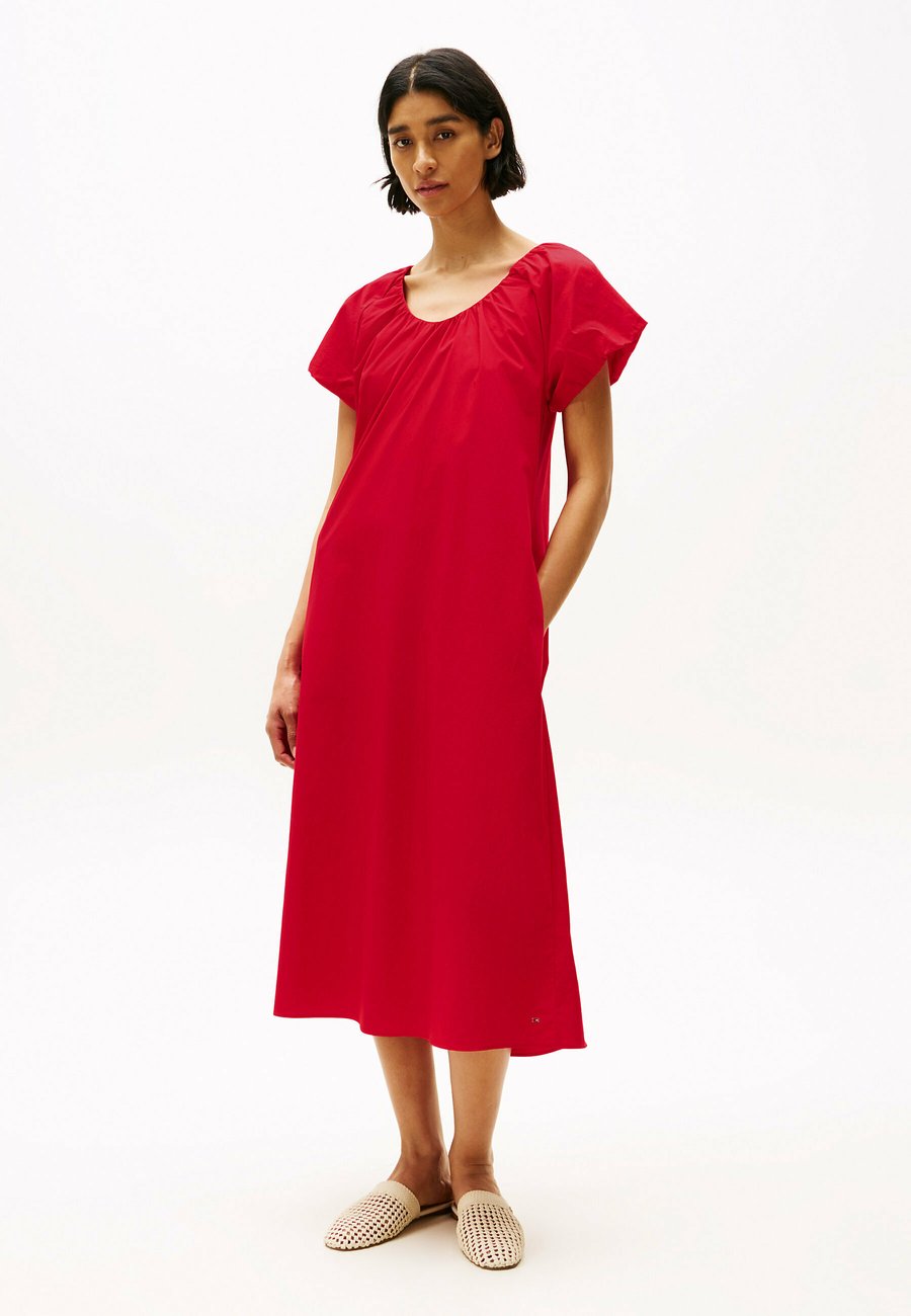 Платье Tommy Hilfiger SCOOP NECK MIDI, Red
Платье Tommy Hilfiger SCOOP NECK MIDI, Red