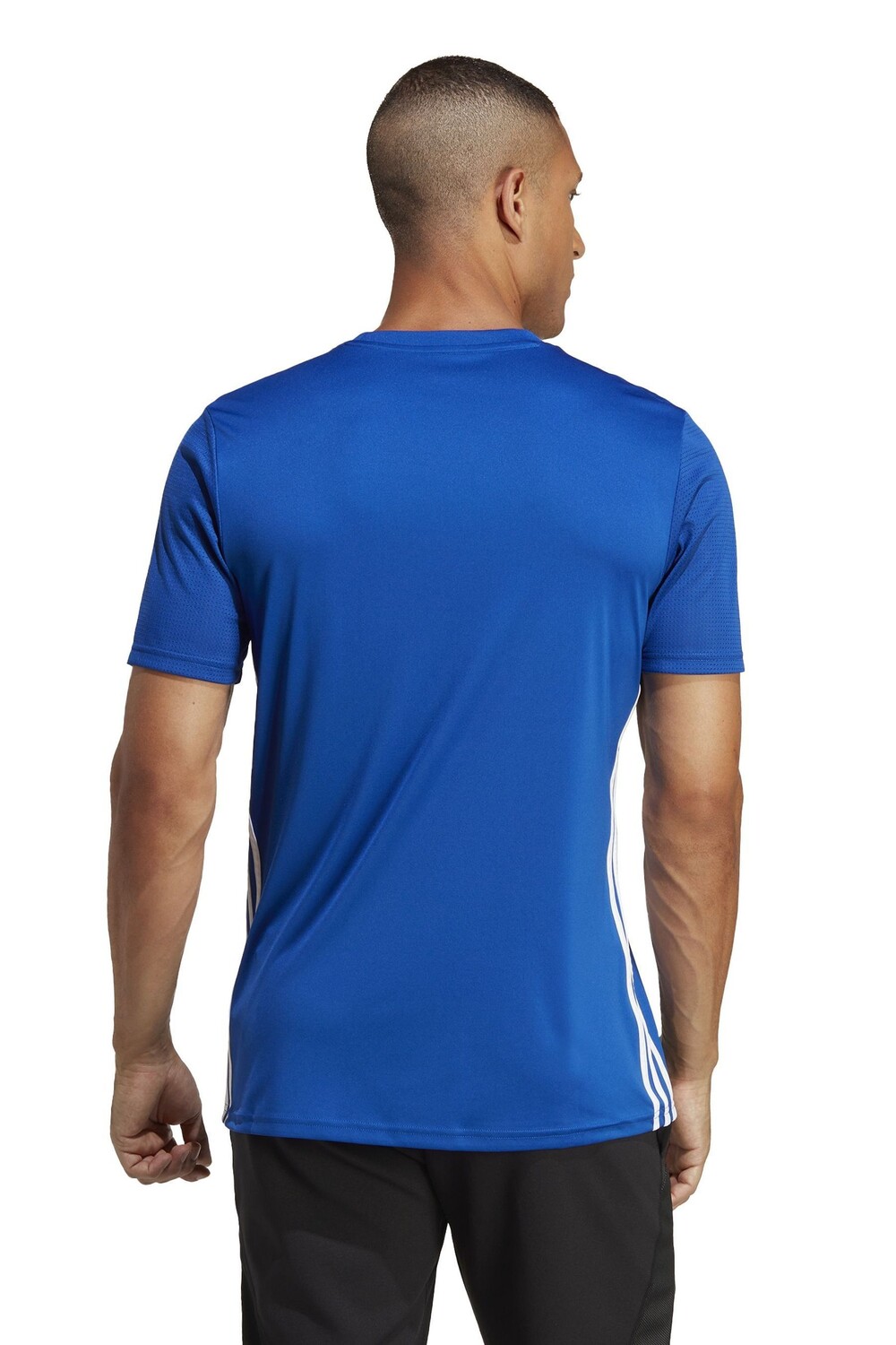 Таблица 23 Футболка из трикотажа adidas, синий 
Таблица 23 Футболка из трикотажа adidas, синий