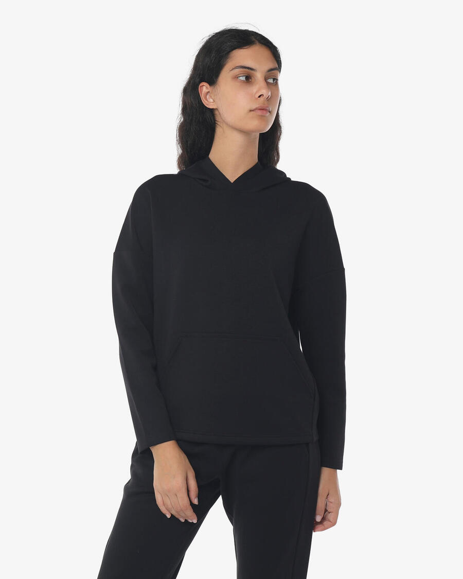 JAKED черная женская толстовка из синтетического материала для фитнеса
JAKED черная женская толстовка из синтетического материала для фитнеса