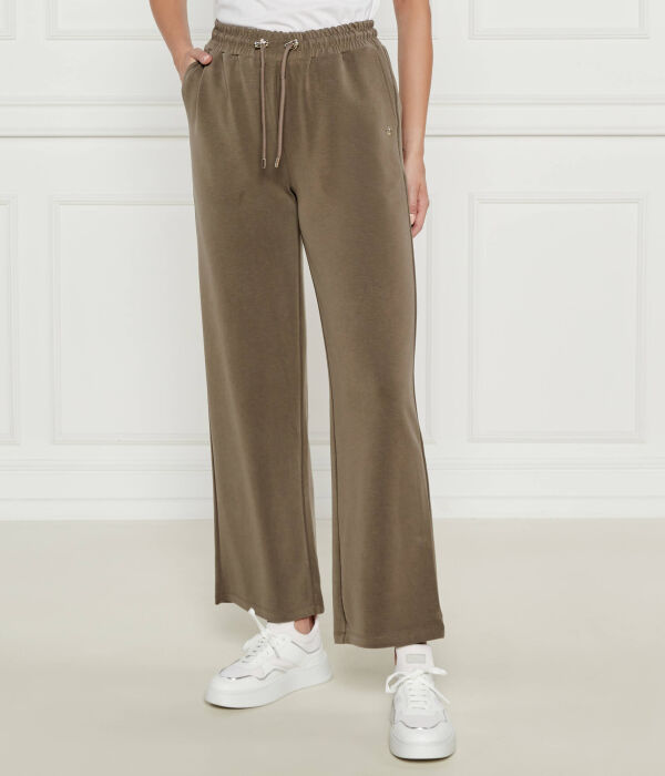 Спортивные штаны женские Joop! свободного кроя, зеленый
Спортивные штаны женские Joop! свободного кроя, зеленый