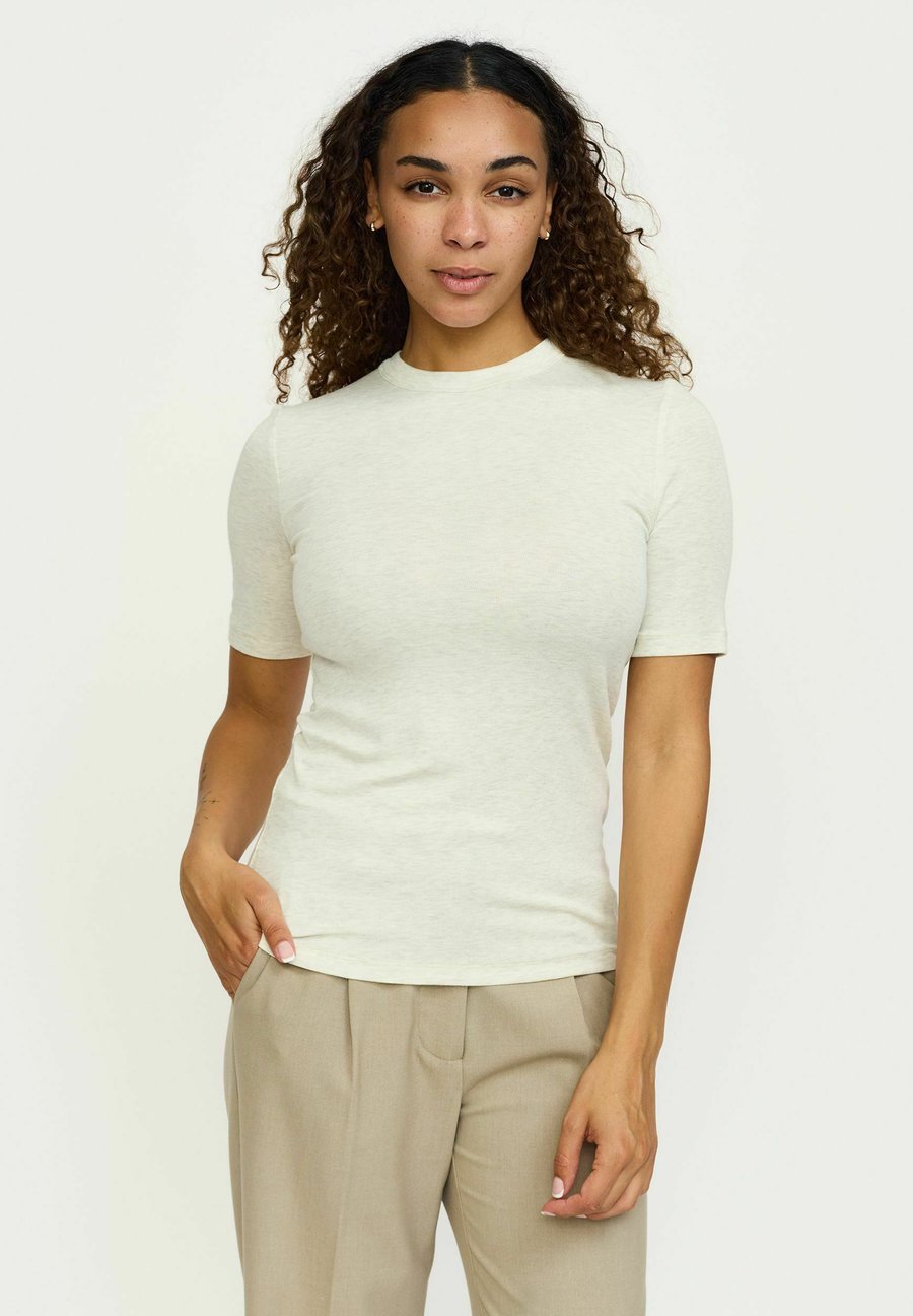 Футболка Soft Rebels ROMAN, Arctic Wolf Melange/White, Белый, Футболка Soft Rebels ROMAN, Arctic Wolf Melange/White
Футболка Soft Rebels ROMAN, Arctic Wolf Melange/White, Белый, Футболка Soft Rebels ROMAN, Arctic Wolf Melange/White