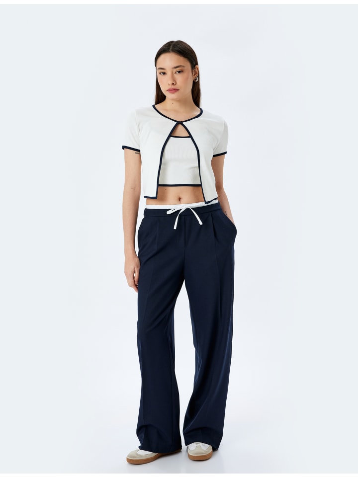 ФУТБОЛКА SS цвета экрю KOTON
ФУТБОЛКА SS цвета экрю KOTON