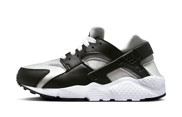 Nike Huarache Run Кроссовки Женские
Nike Huarache Run Кроссовки Женские