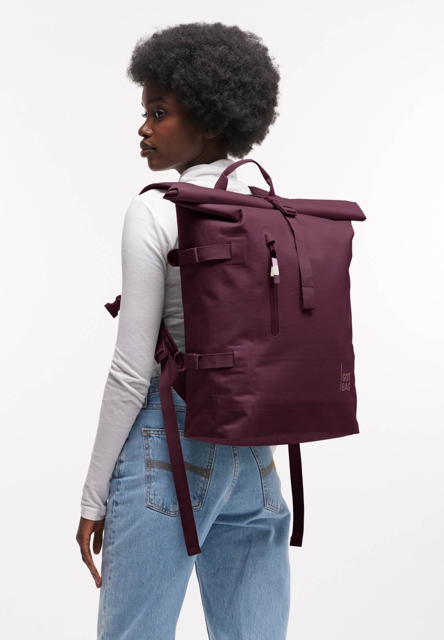 Рюкзак GOT BAG ROLLTOP FACH, Kraken/Bordeaux
Рюкзак GOT BAG ROLLTOP FACH, Kraken/Bordeaux