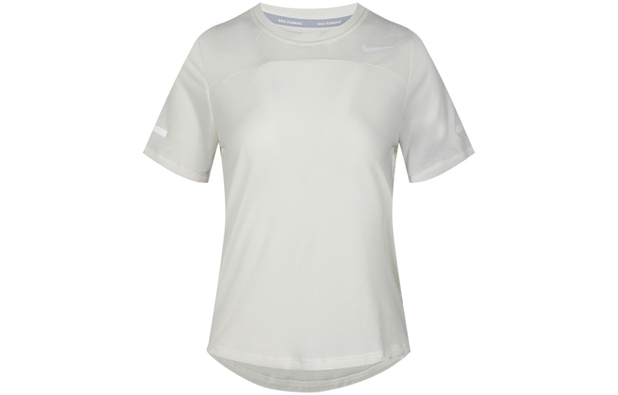 Футболка женская белая Nike
Футболка женская белая Nike