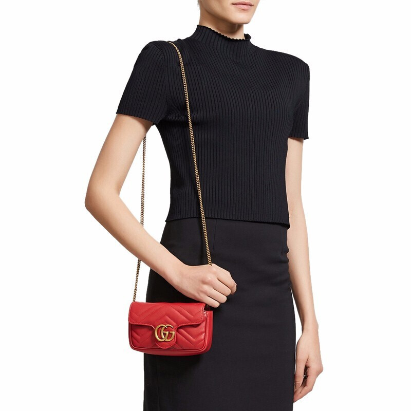 Женская сумка через плечо Gucci Marmont Marmont
Женская сумка через плечо Gucci Marmont Marmont