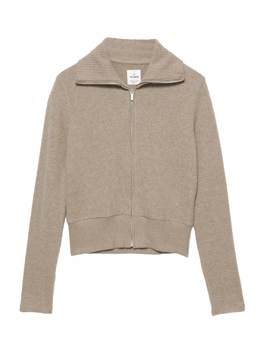 Вязаный кардиган Pull&Bear, капучино
Вязаный кардиган Pull&Bear, капучино