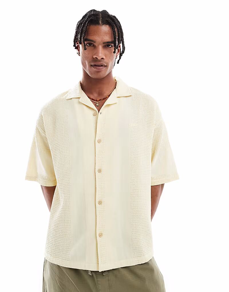 Рубашка Pull&Bear STWD с вафельной текстурой и короткими рукавами в масляно-желтом цвете
Рубашка Pull&Bear STWD с вафельной текстурой и короткими рукавами в масляно-желтом цвете