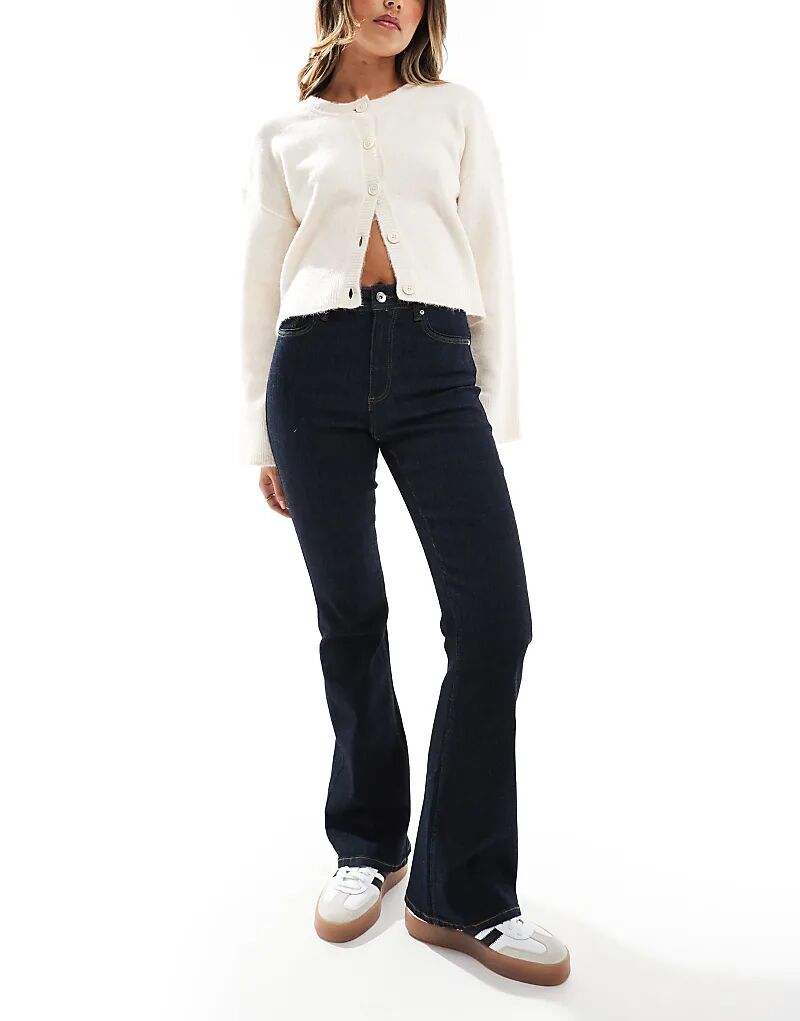 Джинсы-клеш Wauw с высокой талией темно-синего цвета ONLY 
Джинсы-клеш Wauw с высокой талией темно-синего цвета ONLY