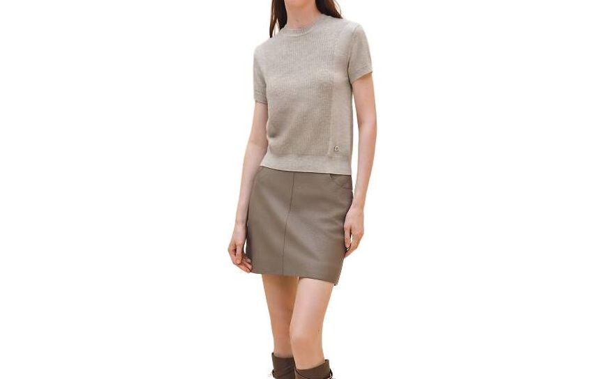 Свитер женский бежевый Hermes
Свитер женский бежевый Hermes