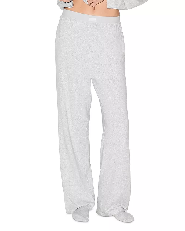 Свободные штаны парня Skims, серый
Свободные штаны парня Skims, серый