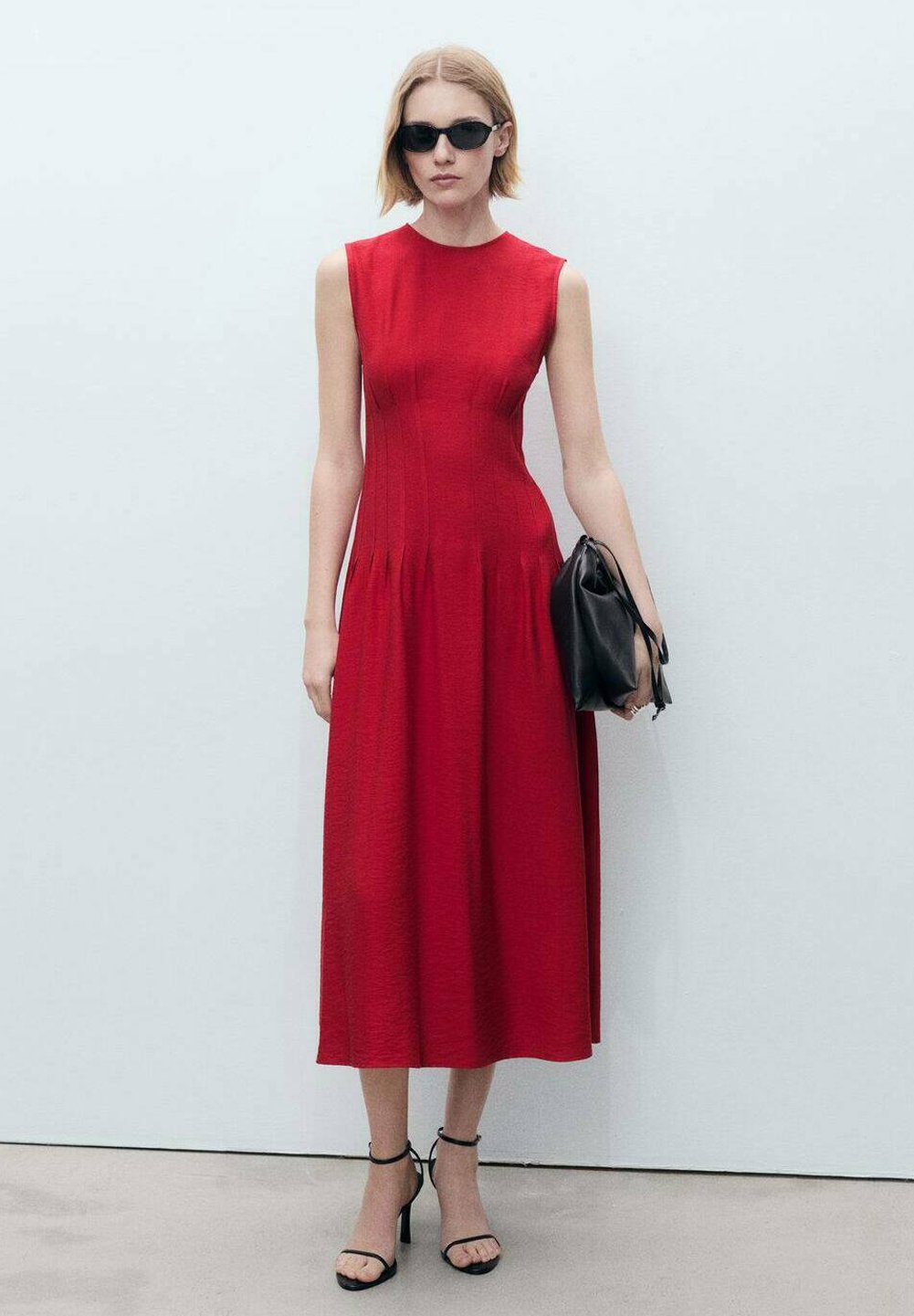 Повседневное платье COR Mango, бургундия
Повседневное платье COR Mango, бургундия