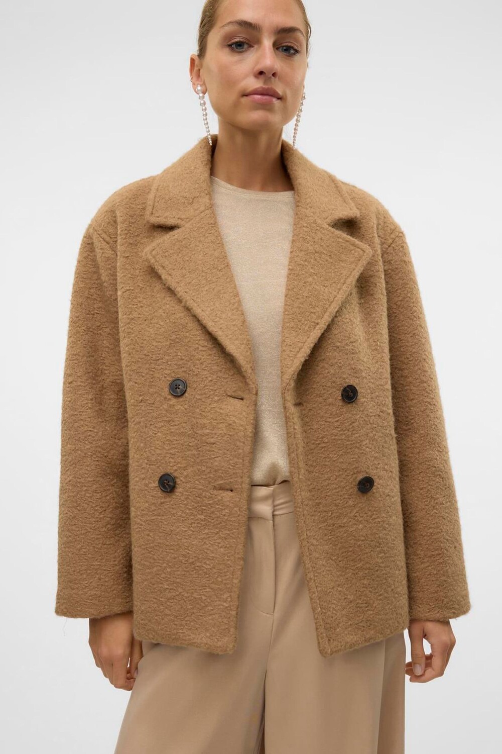 Короткое фактурное пальто букле, сшитое на заказ Vero Moda, коричневый
Короткое фактурное пальто букле, сшитое на заказ Vero Moda, коричневый