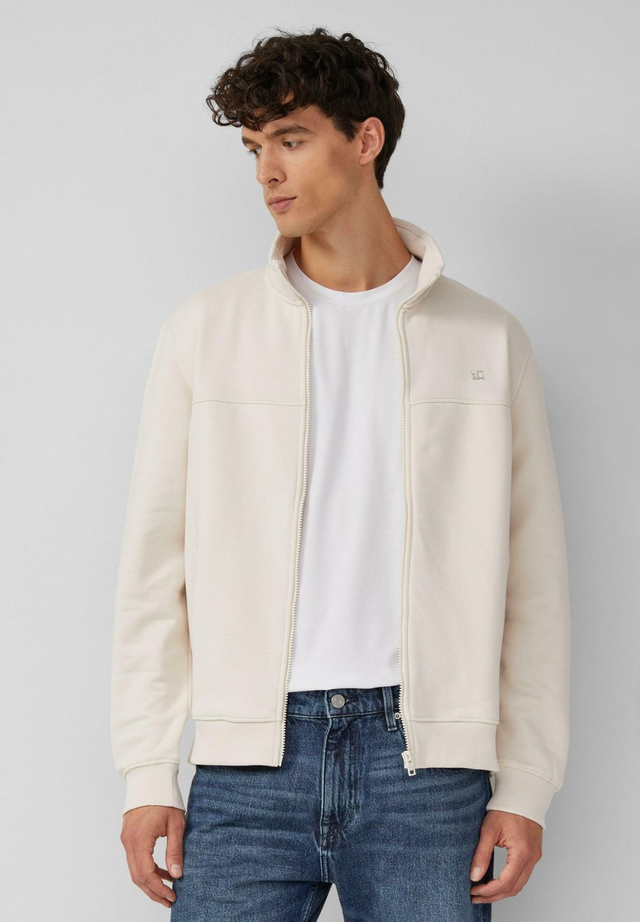 Толстовка s.Oliver MIT TROYER KRAGEN, Hellgrau/Beige
Толстовка s.Oliver MIT TROYER KRAGEN, Hellgrau/Beige