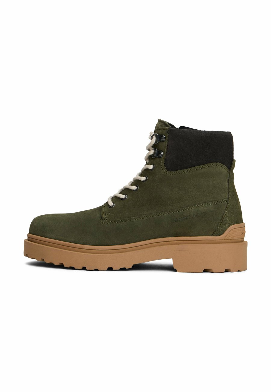 Ботинки Tommy Jeans Lace-up ankle boots, Pewter Green/Green
Ботинки Tommy Jeans Lace-up ankle boots, Pewter Green/Green