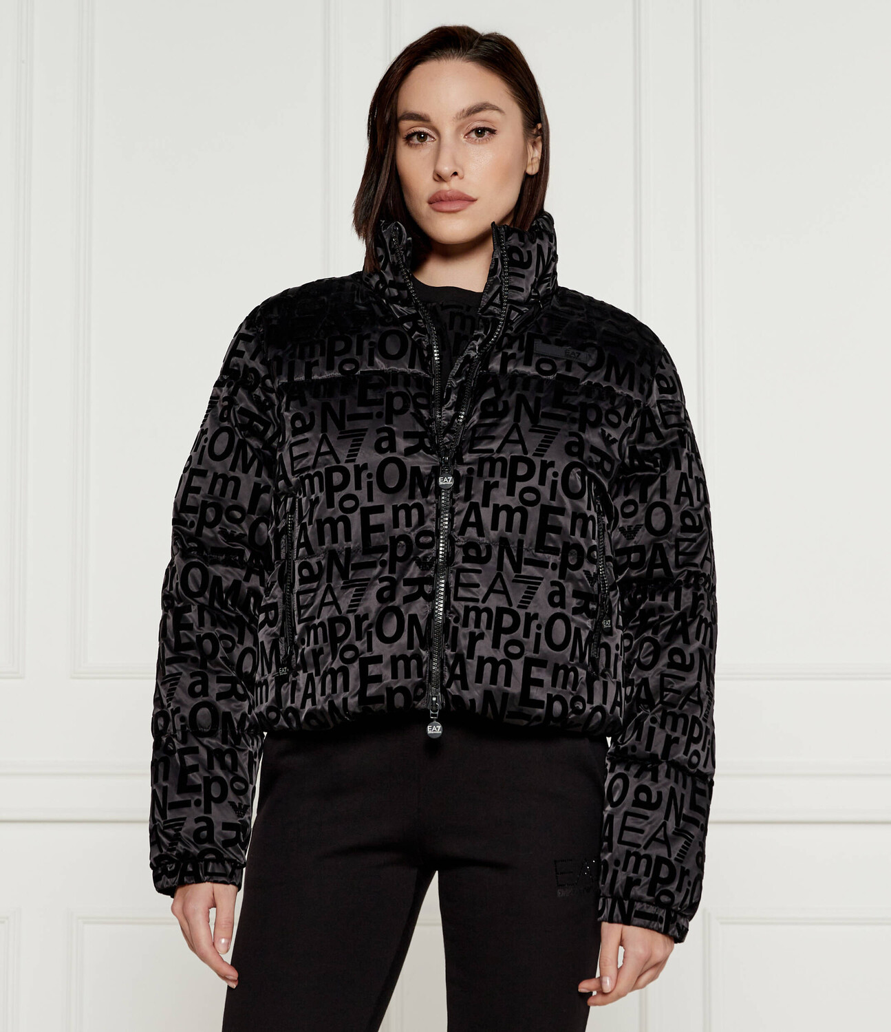 Куртка EA7 Cropped Fit, черный
Куртка EA7 Cropped Fit, черный