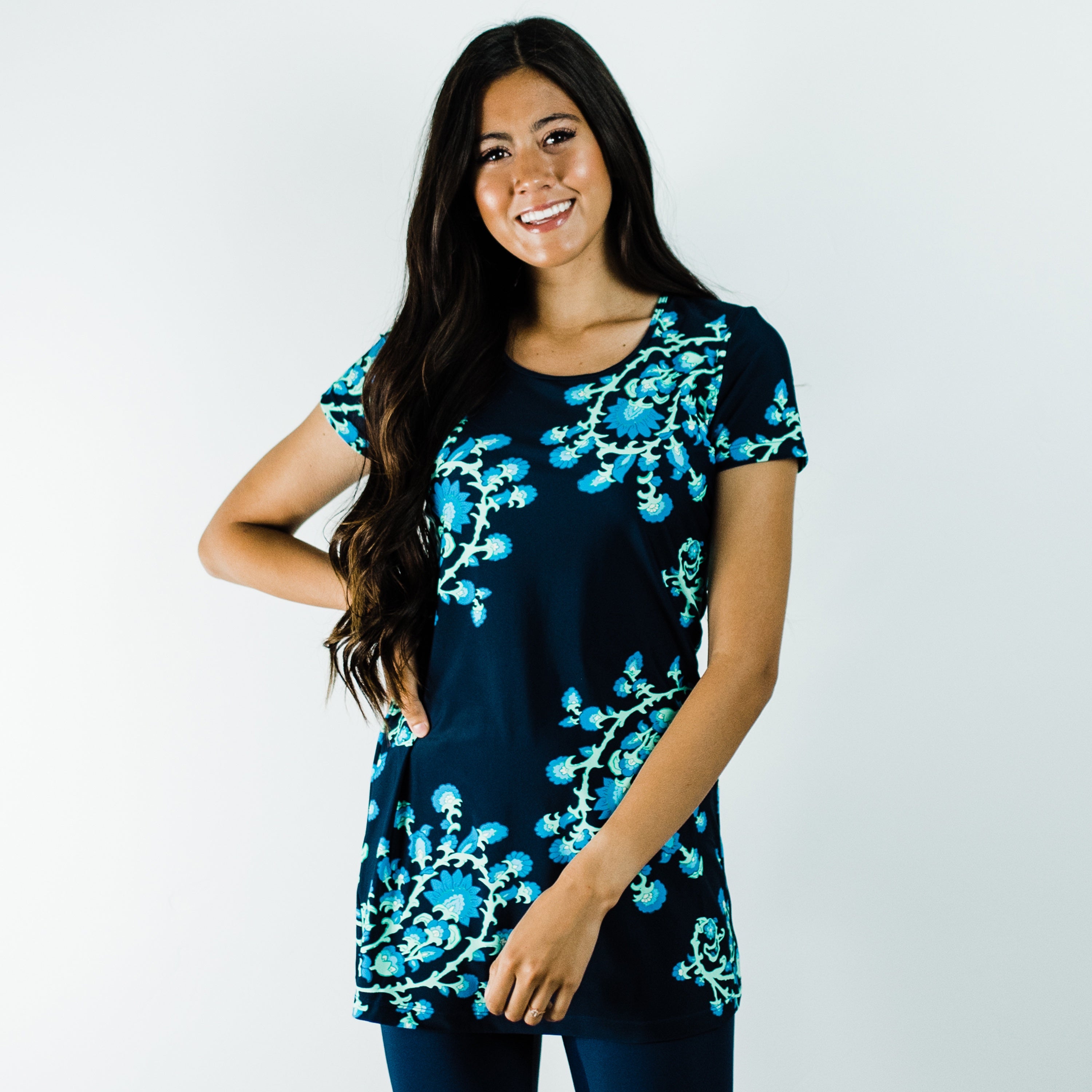 Женская удлиненная туника для плавания Anna Calypsa, цвет barbados blue
Женская удлиненная туника для плавания Anna Calypsa, цвет barbados blue