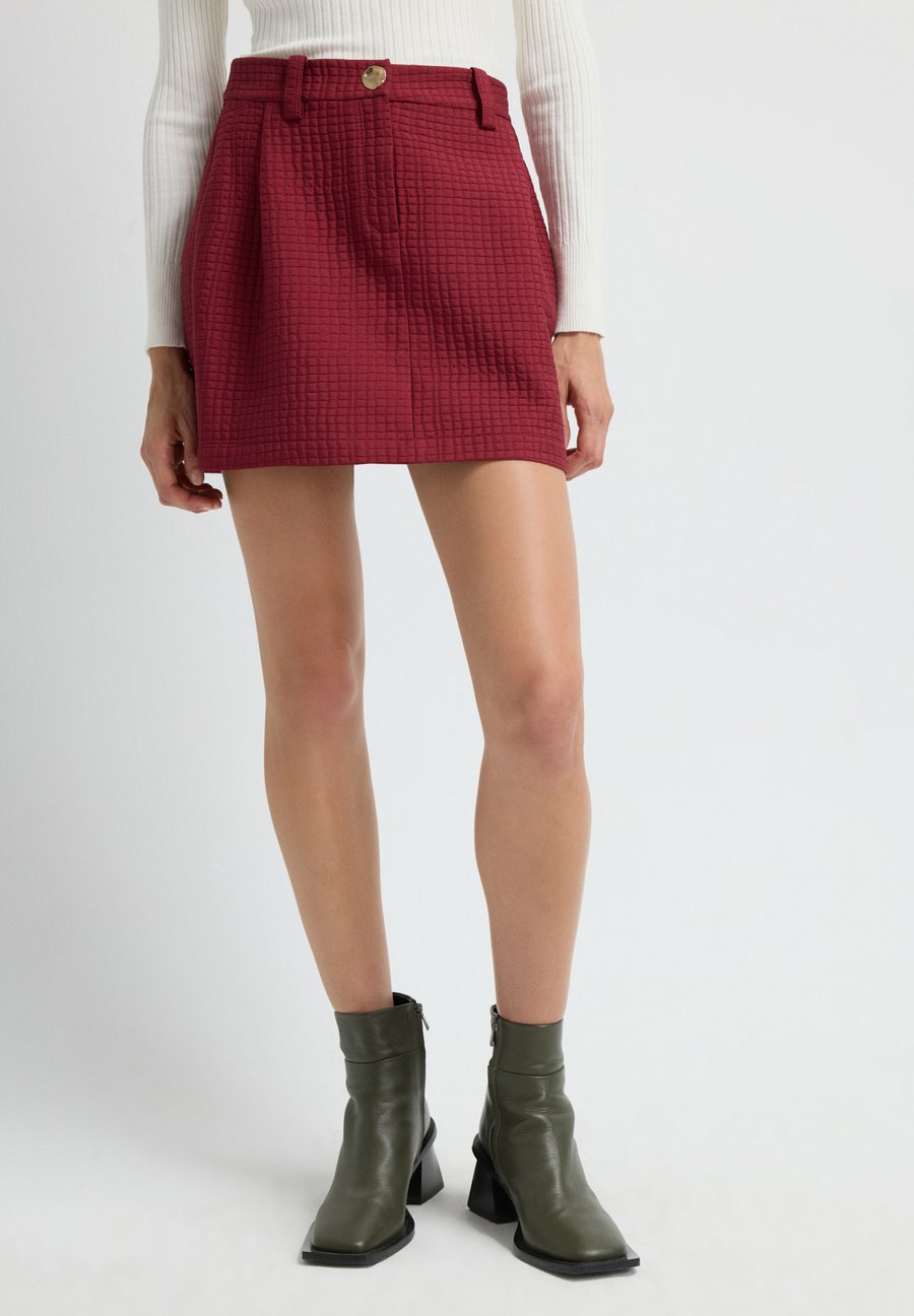 Юбка adL A-line skirt, Claret Red/Red
Юбка adL A-line skirt, Claret Red/Red