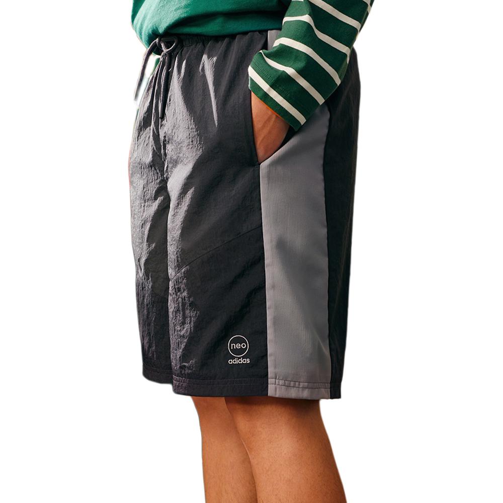 Повседневные шорты мужские угольно-черные Adidas Neo
Повседневные шорты мужские угольно-черные Adidas Neo