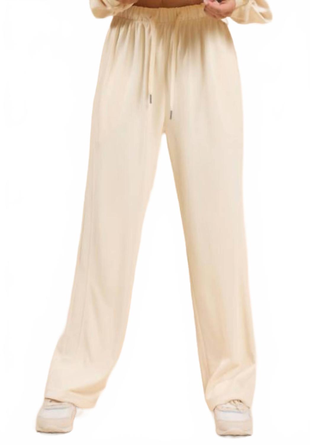 Брюки на шнурке с белым шумом в кремовом цвете Sadie & Sage
Брюки на шнурке с белым шумом в кремовом цвете Sadie & Sage